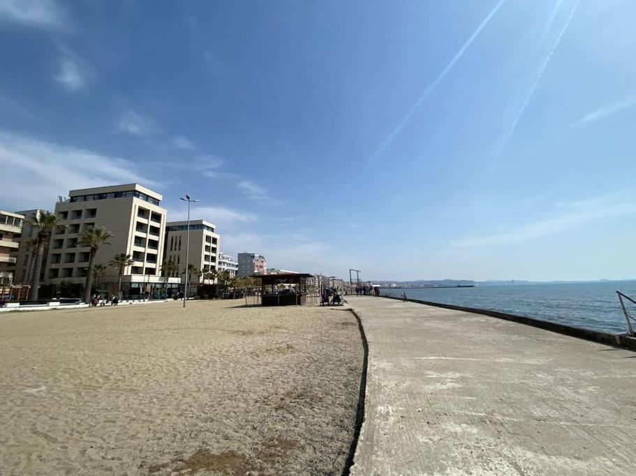 Gold Key Apartments, Durres Beach Buitenkant foto