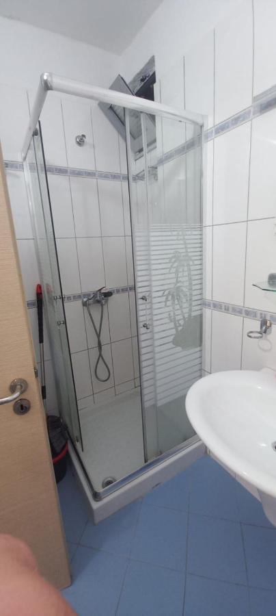 Gold Key Apartments, Durres Beach Buitenkant foto